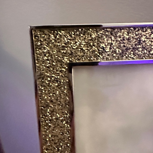 Glittering Silver Picture Frame - Picture 4 of 5